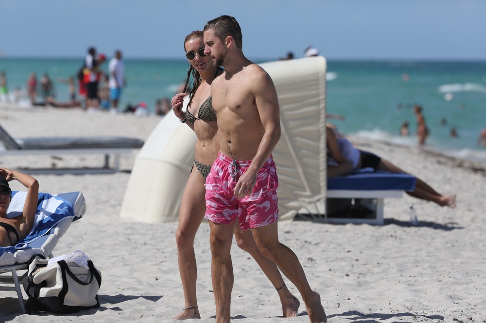 KCP_2017candid_july1_at_beach_in_miami_052.jpg