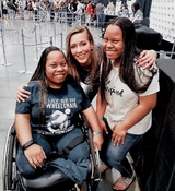KCP_2018as_hvff_nashville_with_fans_002.jpg